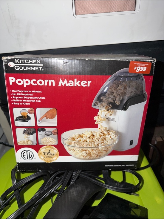 Other - White Popcorn Maker - Hot Air Popper